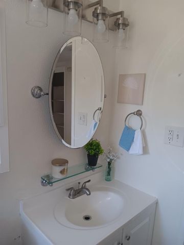 6721 Navion Dr, Citrus Heights, CA 95621