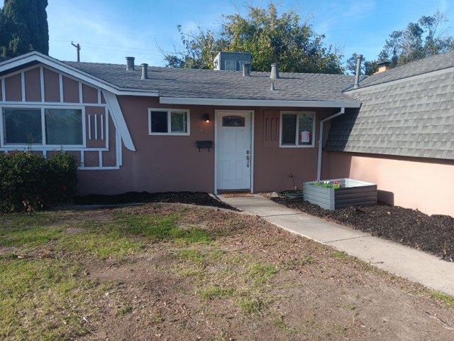 6721 Navion Dr, Citrus Heights, CA 95621