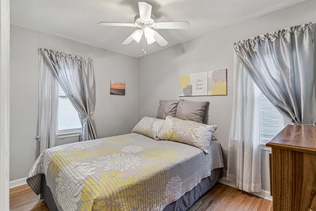 1015 Amherst Avenue, Waterloo, IA 50702