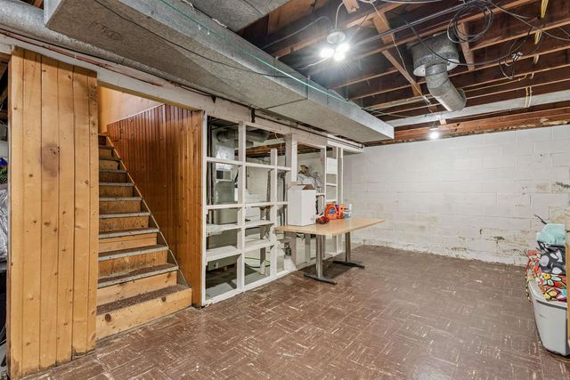 1015 Amherst Avenue, Waterloo, IA 50702