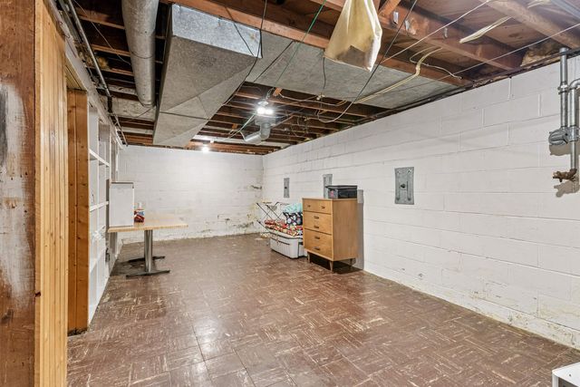 1015 Amherst Avenue, Waterloo, IA 50702