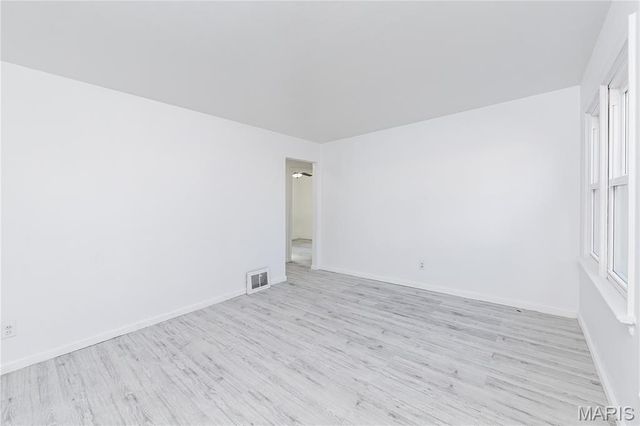 210 Derhake Road, Florissant, MO 63031