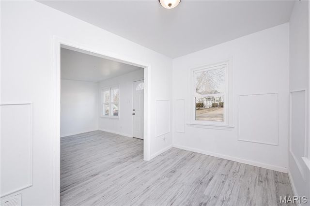 210 Derhake Road, Florissant, MO 63031