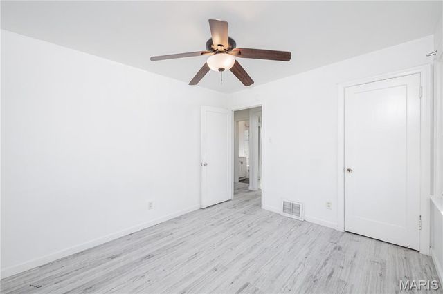 210 Derhake Road, Florissant, MO 63031