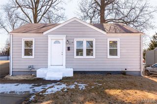 210 Derhake Road, Florissant, MO 63031