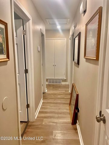 1626 Hickory Drive, Southaven, MS 38671