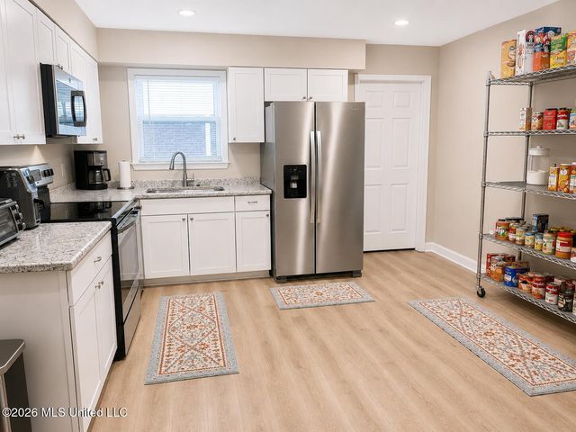 1626 Hickory Drive, Southaven, MS 38671