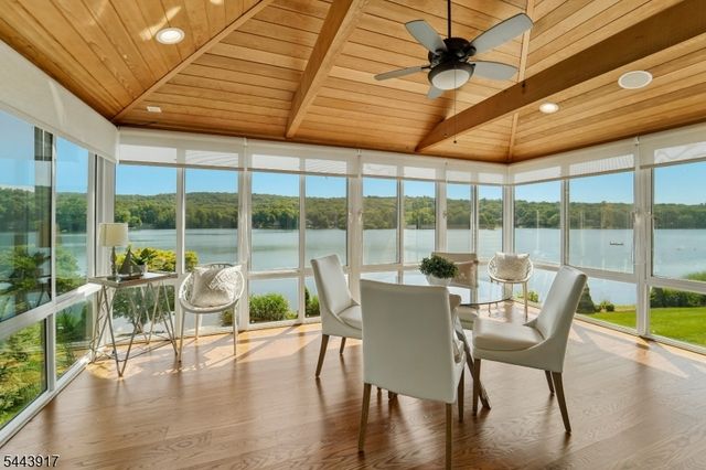 1050 Pines Lake Dr, Wayne Twp., NJ 07470