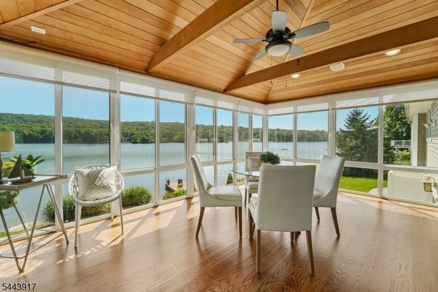 1050 Pines Lake Dr, Wayne Twp., NJ 07470
