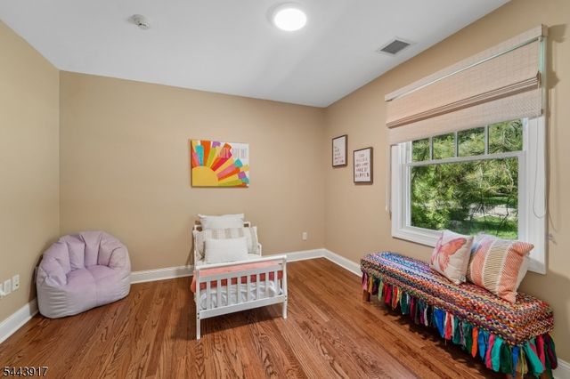 1050 Pines Lake Dr, Wayne Twp., NJ 07470