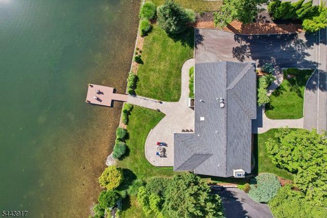1050 Pines Lake Dr, Wayne Twp., NJ 07470
