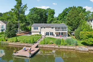 1050 Pines Lake Dr, Wayne Twp., NJ 07470