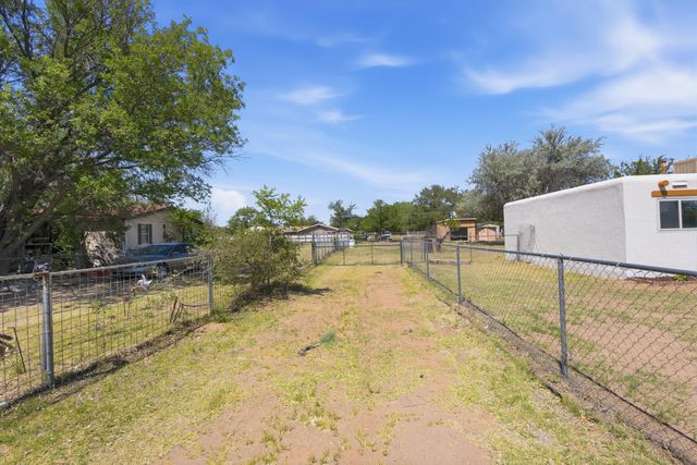 4719 Gordon Street, Los Lunas, NM 87031
