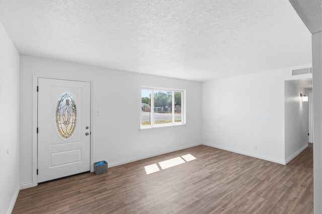 4719 Gordon Street, Los Lunas, NM 87031