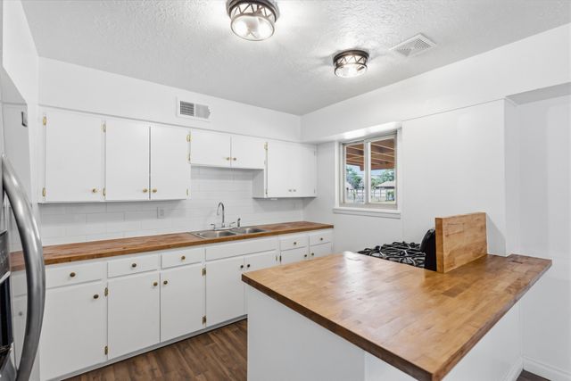 4719 Gordon Street, Los Lunas, NM 87031