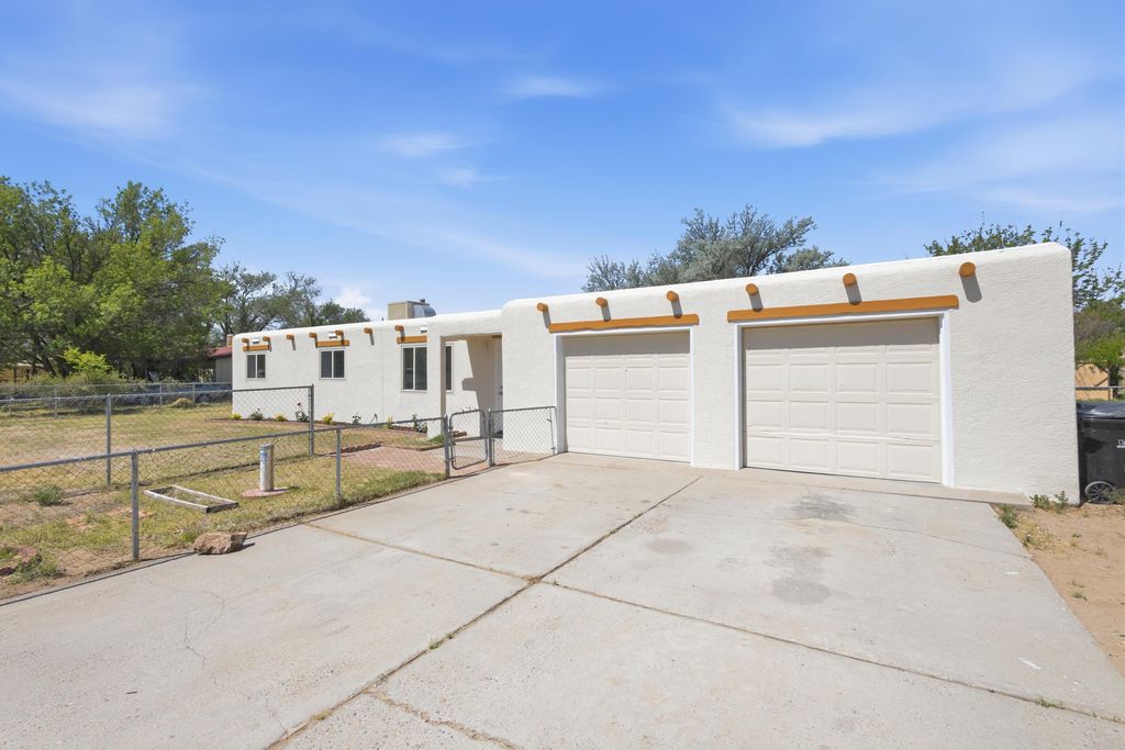 4719 Gordon Street, Los Lunas, NM 87031