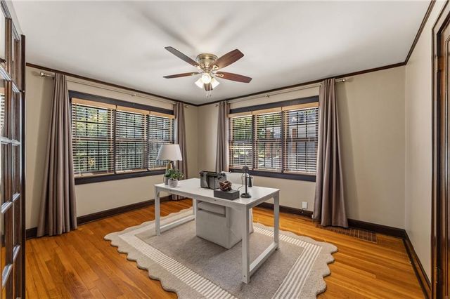 302 E 66th Terrace, Kansas City, MO 64113