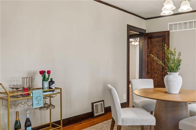302 E 66th Terrace, Kansas City, MO 64113
