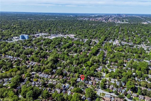 302 E 66th Terrace, Kansas City, MO 64113