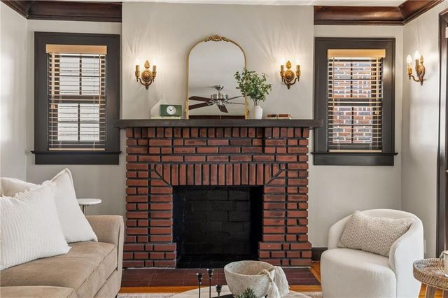 302 E 66th Terrace, Kansas City, MO 64113