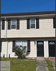 1100 Pineland Avenue # 5D, Hinesville, GA 31313