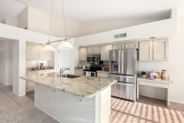 1470 S VILLAS Court, Chandler, AZ 85286