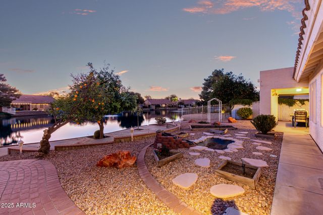 1470 S VILLAS Court, Chandler, AZ 85286