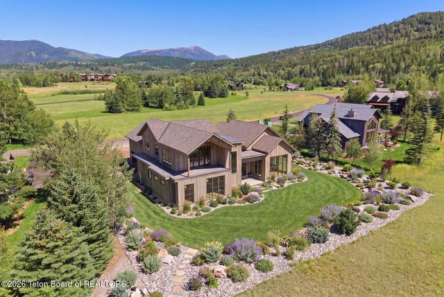 14 WINGER Circle, Victor, ID 83455