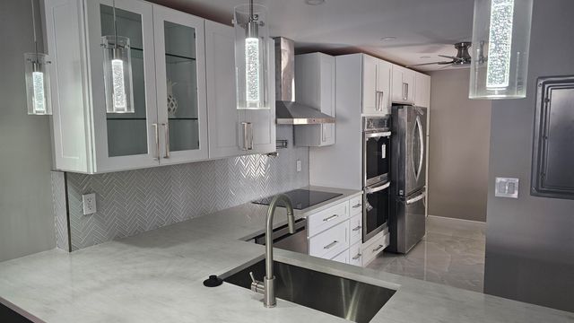 1 Royal Palm Way 101, Boca Raton, FL 33432