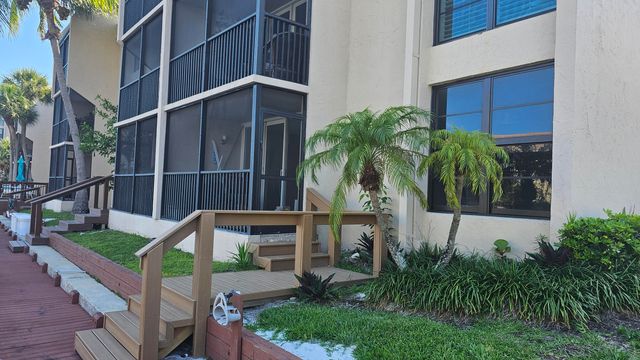 1 Royal Palm Way 101, Boca Raton, FL 33432