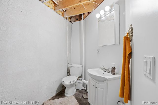 4145 Cumberland Ct, Commerce Twp, MI 48390