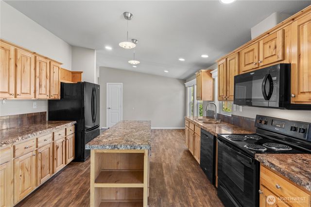 3516 Meadowbrook Lane SE, Lacey, WA 98503