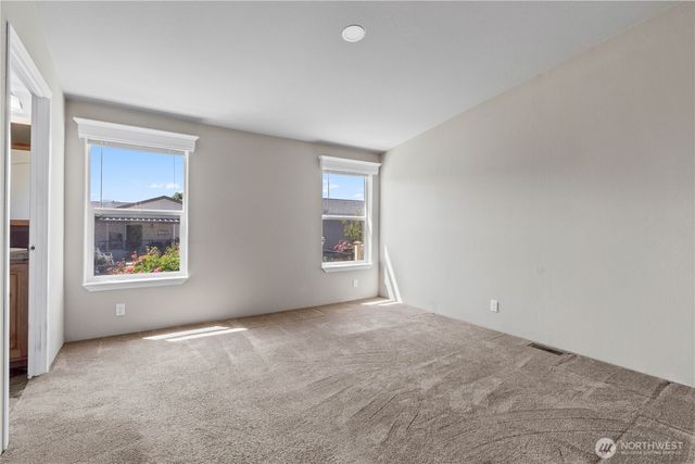3516 Meadowbrook Lane SE, Lacey, WA 98503