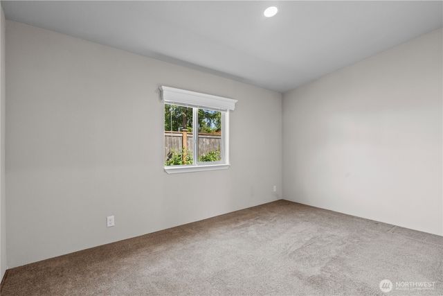 3516 Meadowbrook Lane SE, Lacey, WA 98503