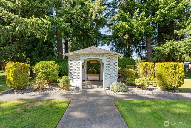 3516 Meadowbrook Lane SE, Lacey, WA 98503