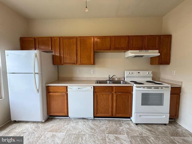 11009 BEVIN DR, Fredericksburg, VA 22408