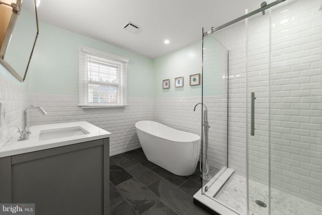 108 MORGAN ST, Winchester, VA 22601