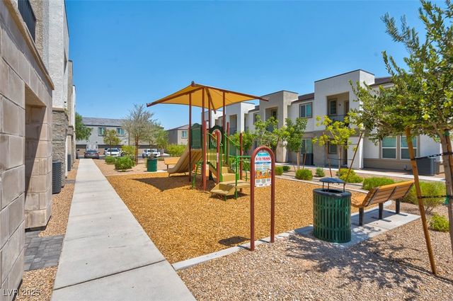 6288 Dolosonte Street, Las Vegas, NV 89113