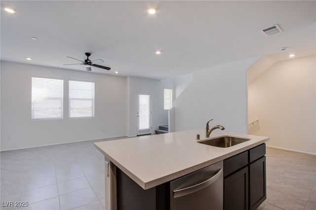 6288 Dolosonte Street, Las Vegas, NV 89113