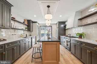 826 TASKER STREET, Philadelphia, PA 19148