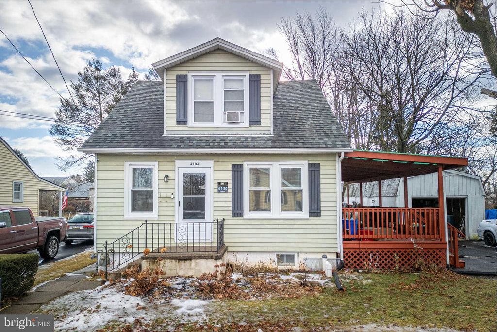 4104 BAYARD ST, Easton, PA 18045