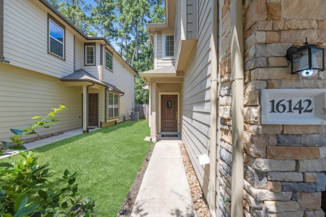 16142 Beachside Place, Crosby, TX 77532