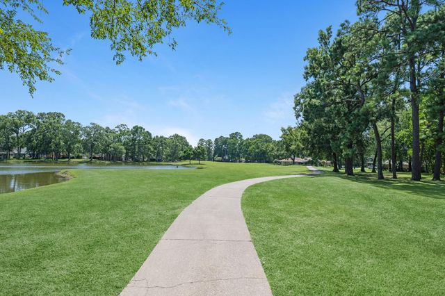 16142 Beachside Place, Crosby, TX 77532