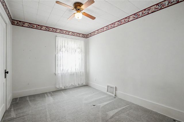 2517 B Avenue NE, Cedar Rapids, IA 52402