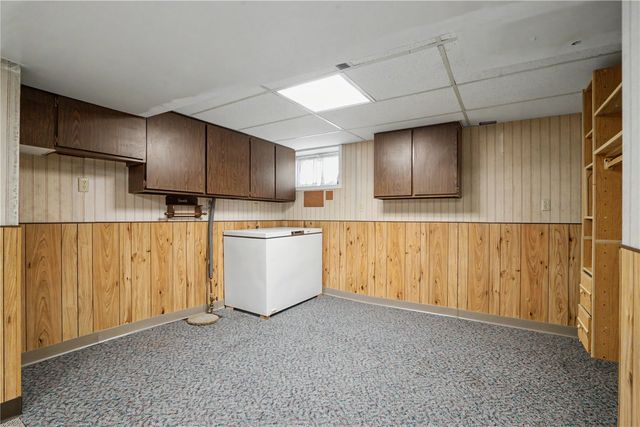 2517 B Avenue NE, Cedar Rapids, IA 52402