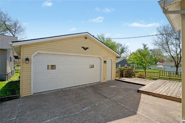 2517 B Avenue NE, Cedar Rapids, IA 52402