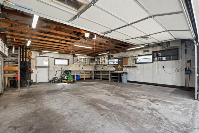 2517 B Avenue NE, Cedar Rapids, IA 52402