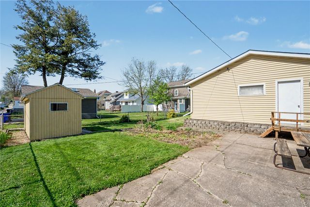 2517 B Avenue NE, Cedar Rapids, IA 52402