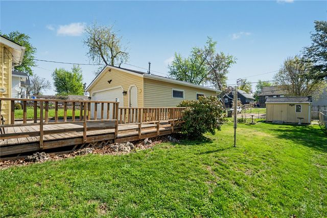 2517 B Avenue NE, Cedar Rapids, IA 52402