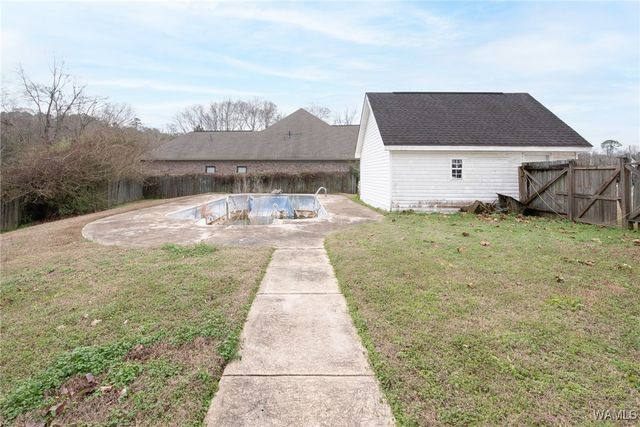 3625 Greenbrook, Northport, AL 35475